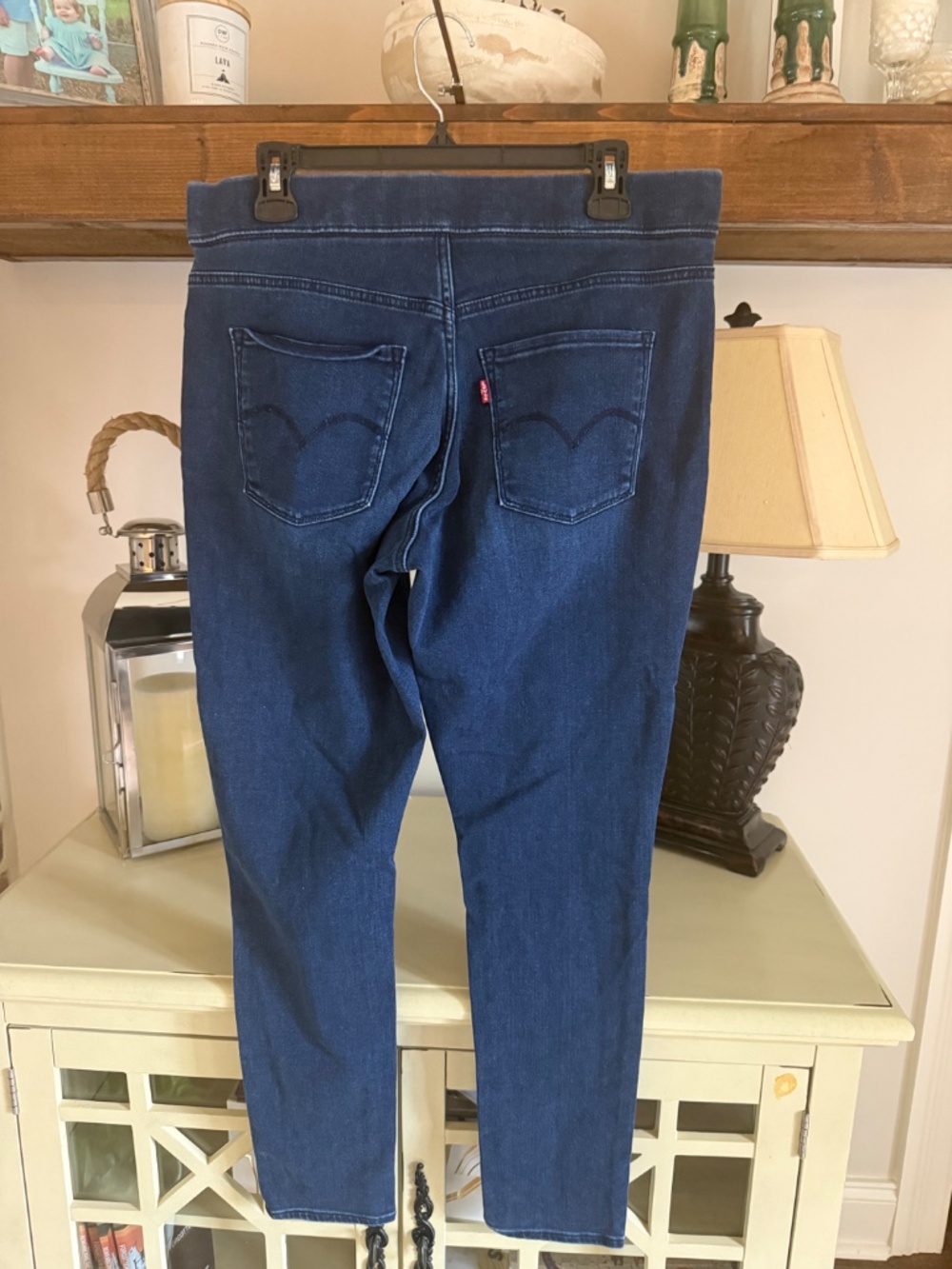 Levi's Women’s Shaping Leggings - 32x30 (Large) - Picture 2 of 4